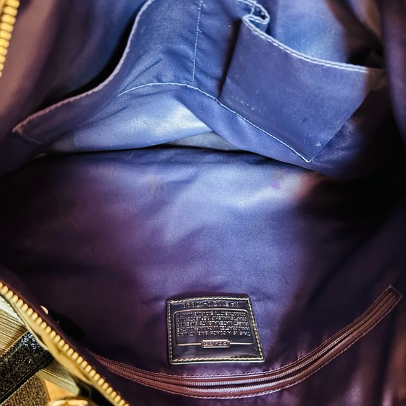 Coach Poppy Tote - Picture 9 of 12